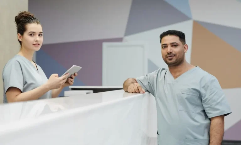 Quanto uma clínica médica precisa investir por mês para encher a agenda?
